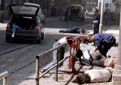 Αγορά του Σαράγεβο, 1995: όχι “βόμβα στο ψαχνό” αλλά “όλμος στο ψαχνό”. Με πολύ γνωστούς δράστες.